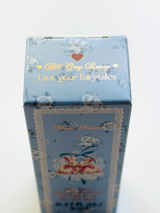 3939 FLOWER KNOWS MAKEUP BUNDLE SET WITH GIFT BOX INCLUDED - Picture 6 of 11